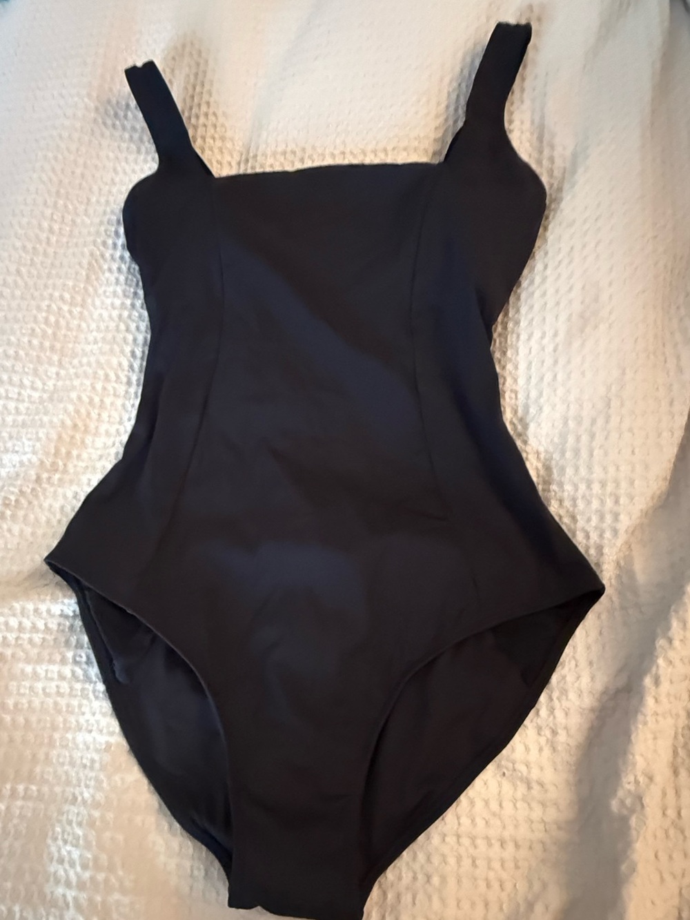 TA3 Squarey One-Piece Swimsuit - Picture 6 of 7